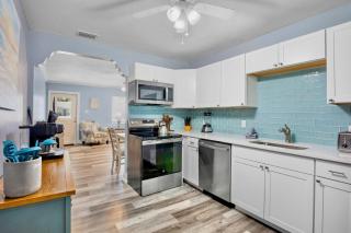 Starfish Cove, B - Holmes Beach - 9