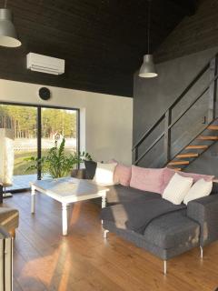 Black House Spithami - 1