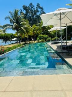 Latitude Luxury Seafront Apt - Rivière Noire - 8