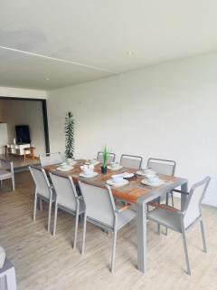 Latitude Luxury Seafront Apt - Rivière Noire - 3