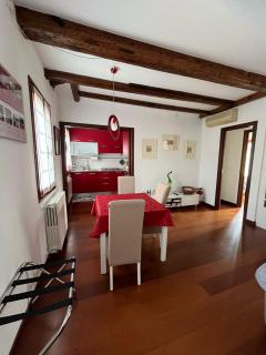 BIENNALE GIARDINI CA DEL BIANCO 3 e CA DEL BIANCO 4 - Venetië - 0