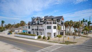 Cloud Nine on Pine - Anna Maria - 9