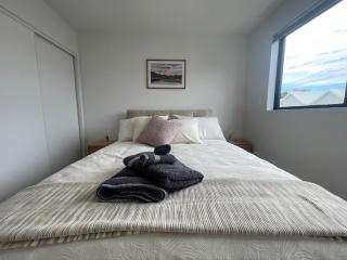 City Fringe Hideout - 2 Bed With Car Park - Christchurch - 9
