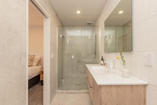 Brand New Luxury 3 Bed 3 Baths Family Getaway - 6