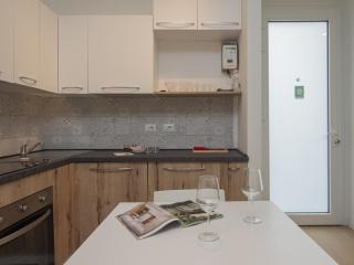 Modern & Functional studio steps from Bosco Verticale & Gae Aulenti - Milan - 4