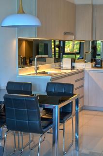 Cassia Residences 1BDR Lake view - - 5