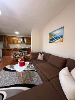 Mondial Apartment - Tirana - 0