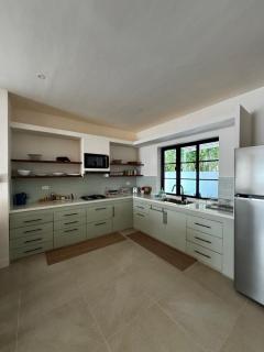 3 Bedroom House in PORT BARTON - 9