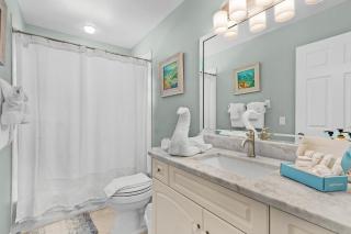 401 Pet-Friendly, Pirate's Cove Retreat home - Fort Myers Beach - 7