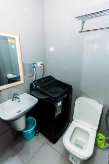 Canvas & petals Blossoming Art penthouse Gym Swim Park 5716 - Manila - 8