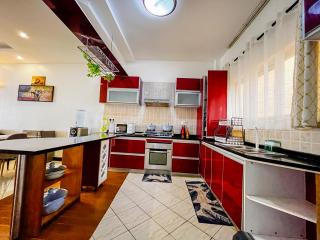 Omega Beachfront Luxury Apartments - Mombasa - 4