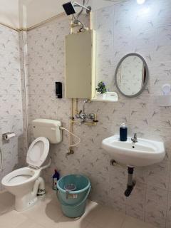 Panda stays Cozy 2Bhk Near Candolim beach - Candolim - 8