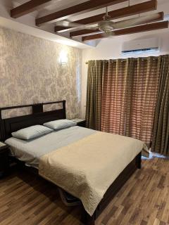 Harbor Heaven peacefull 1BHK The Springs house - Lahore - 9