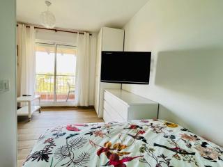 Bronte Beach - Almerimar - 1