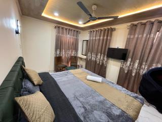 Hezzah Cottage - Srinagar - 7