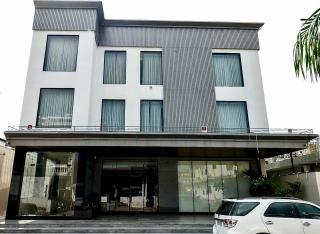 Hotel Elinor By Dazzling Hotels & Resorts - Agra - 0
