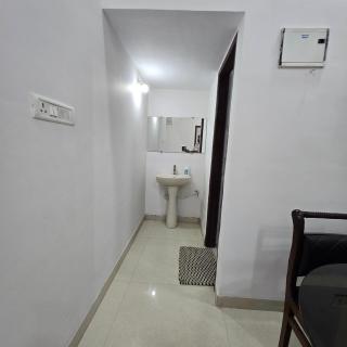 Leela home stay -Jabalpur - Luxury 2BHK apartment-N1 - Jabalpur - 5