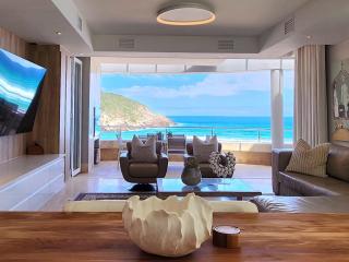 Waves of Grace Seafront Villa - Herolds Bay - 0