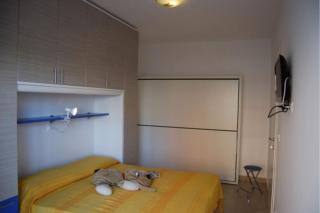 Comfortable apartment with pool - 5