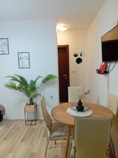 Apartman,, Nina ,, - 9