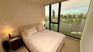 Yarra Accommodation Two-Bedroom Apartment with River View - 9