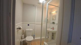 Royal Temple Yacht Club - 4