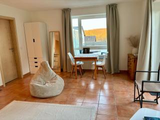 beSondern - Stylish studio with lake view - Olpe - 8
