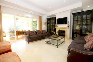 Estepona East Luxury Family Villa ROSA - 8
