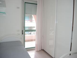 Spacious apartment with terrace and pool in Bibione - Bibione - 1