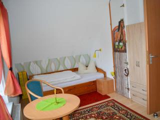 Ferienwohnung auf dem Lande - Saal - 1