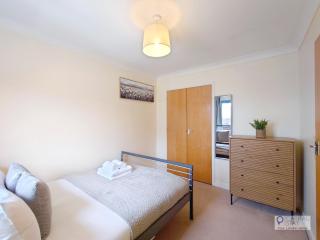 Fully Serviced Two Bed Apartment in Poplar - Londra - 9
