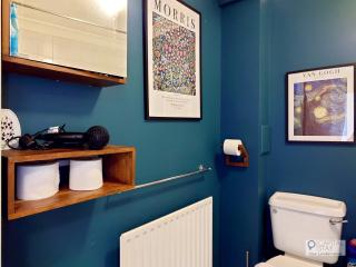 Fully Serviced Two Bed Apartment in Poplar - 7