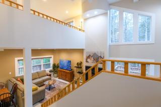 Spacious Private Home in White Mountains-Loon-Owl - 2
