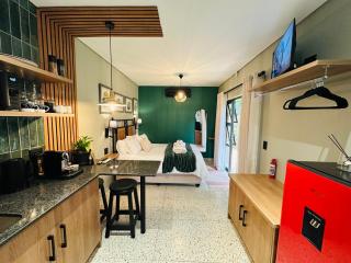 Green Ivy Luxury Room with Private Garden - Potchefstroom - 8