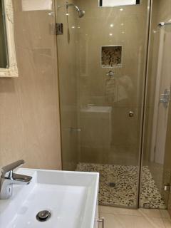 First Avenue FULLY HALAAL Apartment - Granny Flat - Cidade Do Cabo - 5