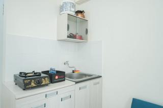Cozy and Simply 1BR Green Pramuka Apartment By Travelio - Jakarta - 5