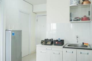 Cozy and Simply 1BR Green Pramuka Apartment By Travelio - Jakarta - 7