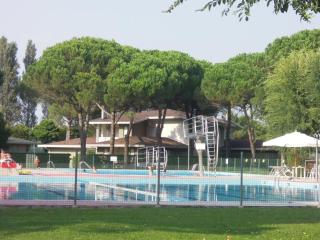 Bright garden apartment near the sea - Bibione - 0