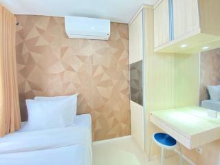 Spacious 2BR Corner Apartment at Parahyangan Residence near UNPAR By Travelio - 2