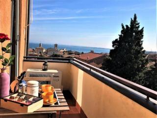DesenzanoLoft DesenzanoLoft Official Partner MARRIOTT Homes & Villas - Giovanna house lake view - Desenzano del Garda - 9