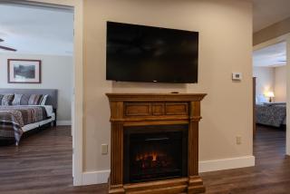 3BR WALK-IN with Loft - Pool - Lake Access - FREE TICKETS INCLUDED - RH230B - Branson - 1