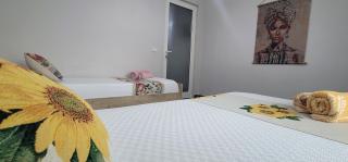 PERLA 5- Seaview Apartment in City Center - Golem - 4