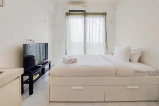 Elegant and Stylisth Studio at Sky House BSD Apartment By Travelio - Tangerang - 0