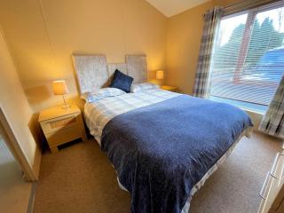 Beautiful Spacious Lodge in Kippford Country Park Pass the Keys - 1