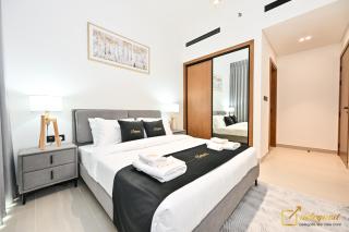 Stunning 1BR in JVC Binghatti Amber by Deleguest - 1