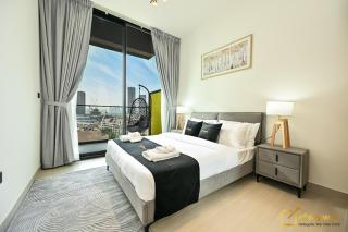 Stunning 1BR in JVC Binghatti Amber by Deleguest - 9