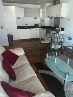 Salford Lux Apartment - 3