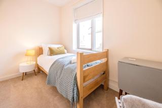 The Art House, contemporary home in Southwold - 4