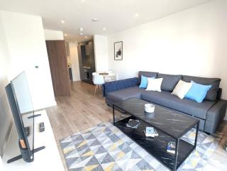 Modern Large Flat 1min to Stockwell Station with Skyscraper View - Londra - 0