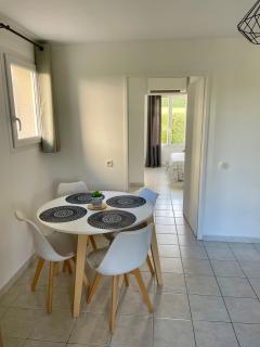 Appartement Climatisé Terrasse et Piscine Le Baptistou - 7